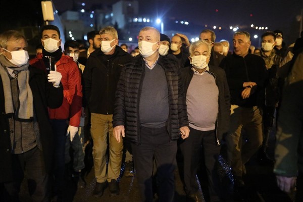 Özdağ: "AK Parti, Kızılay ve AFAD, Türk Milleti’nin güvenini yerle bir etmiştir"