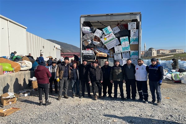 CEPDER'in deprem bölgesine yardımları sürüyor