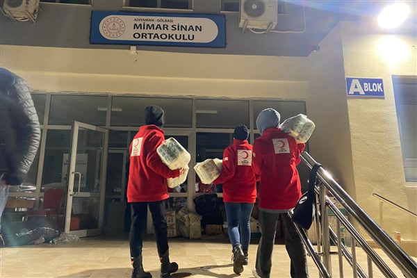 Türk Kızılay Afyonkarahisar İl Başkanlığı’ndan depremzedelere destek