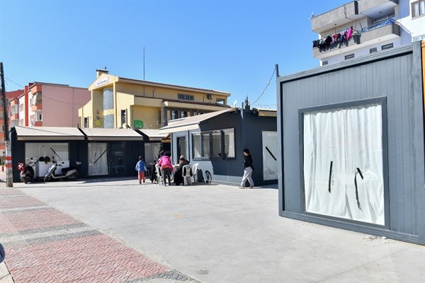 Mersin'in Yenişehir ilçesi bin 100 depremzedeye ev sahipliği yapıyor