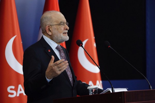 Karamollaoğlu'dan Necmettin Erbakan'ın ölüm yıl dönümünde mesaj