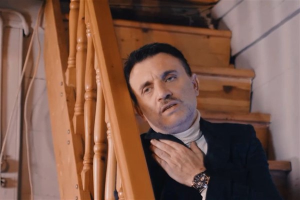 Rizeli sanatçıdan "Deprem ağıtı"