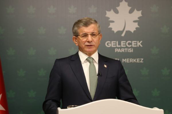 Davutoğlu: "Enkaz altında kalanlar son nefesinde sana hakkını helal etti mi?"