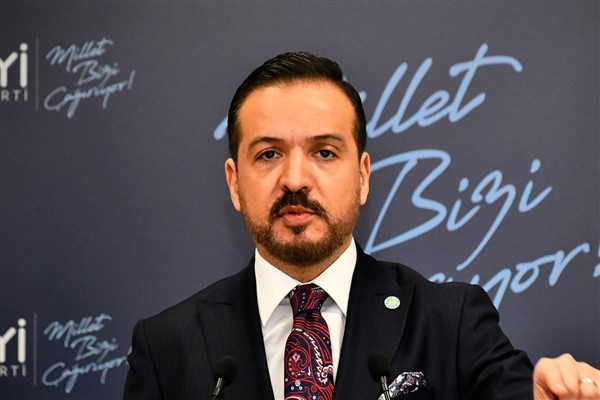 İYİ Parti’den Kızılay Başkanı’na istifa çağrısı