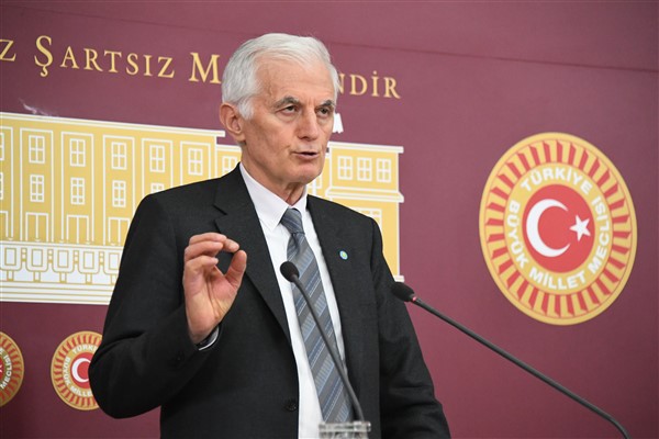 İYİ Partili Kabukcuoğlu: “Kızılay, ahlaki bozulmadan kurtulmalıdır”