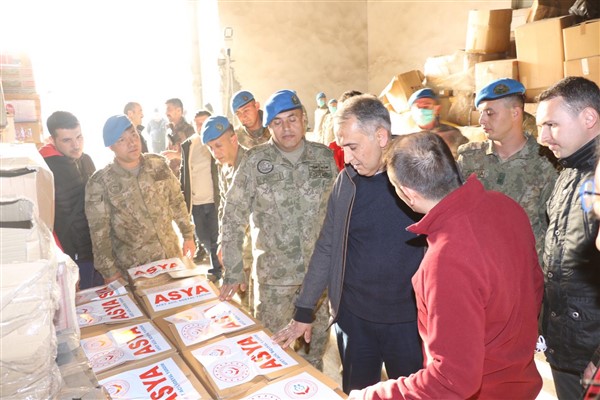 Vali Çuhadar: "Birlik ve beraberlik içerisinde zorlukların üstesinden geleceğiz"