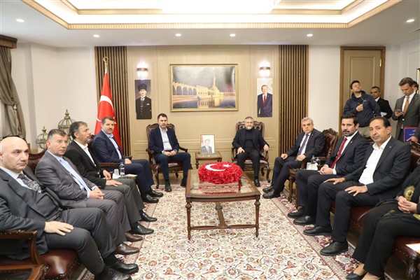 Bakan Nebati ve Bakan Kurum'dan Şanlıurfa Valiliği'ne ziyaret