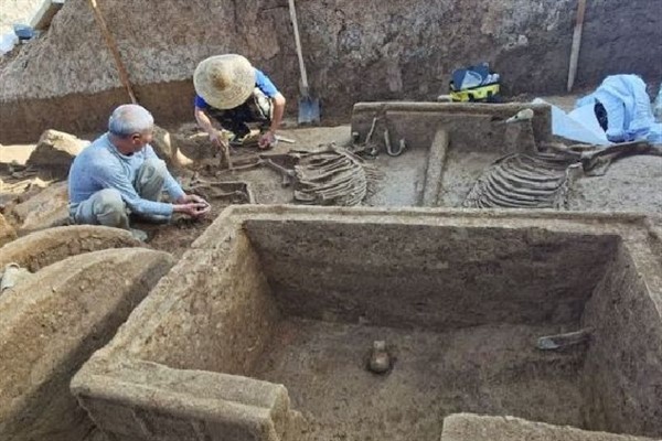 Arkeologlar Çin’in merkezinde 570 antik mezar buldu