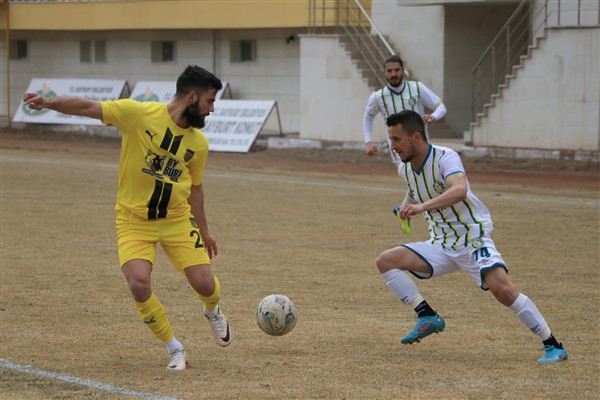 Şanlıurfaspor, Bayburt Özel İdarespor’u 1-0 yendi