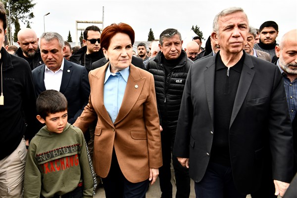 Akşener: "Bu kafada gidin askere, tez alırsınız tezkere"