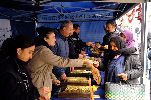 Eskişehir'de yerel tohumlara özlem halkın ilgisini katladı