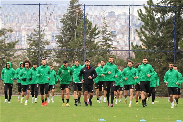Şanlıurfaspor, Ankara’da çalışmalara başladı