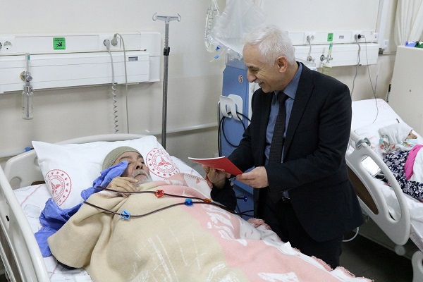 Sakarya'da Dünya Böbrek Günü'nde diyaliz hastalarına ziyaret