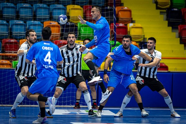 Hentbol Erkekler Türkiye Kupası'nda Beşiktaş Yurtbay Seramik yarı finalde