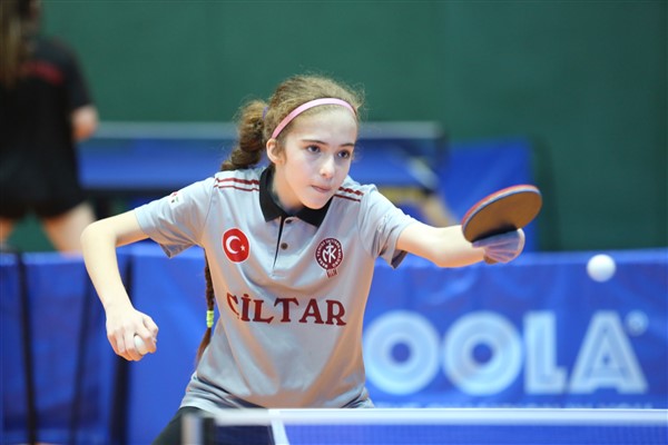 Bursa Büyükşehir'den depremzede gençlere sportif destek