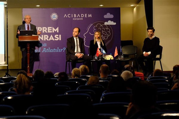 Eskişehir'de deprem sonrası travmanın etkileri konuşuldu