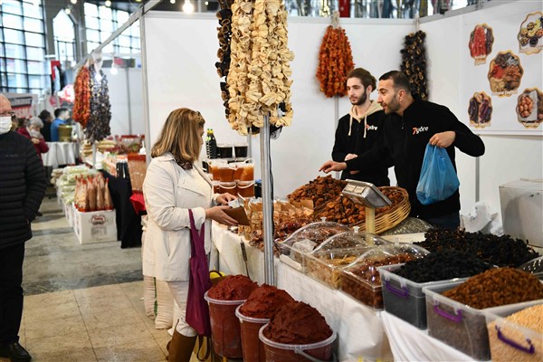 Kahramanmaraş dayanışma günleri yoğun ilgiyle başladı