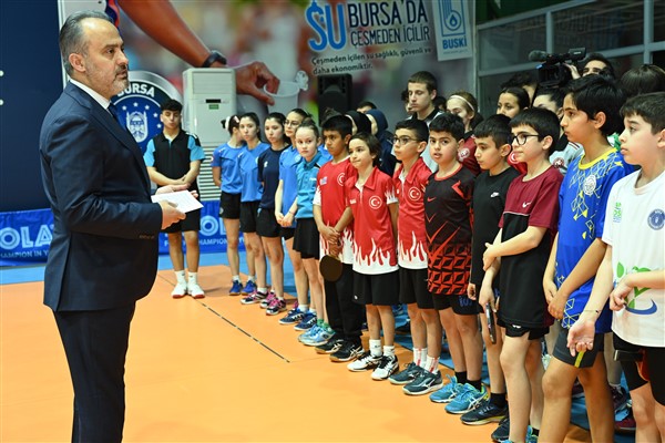 Bursa Büyükşehir Belediyesi’nden depremzede sporculara destek