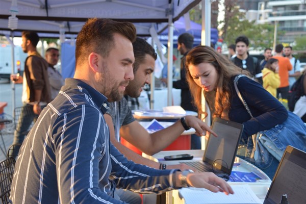 Çiğli’de gençlik şenliği yapıldı