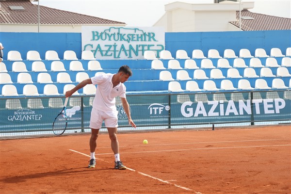 Uluslararası Gaziantep Cup Tenis Turnuvası devam ediyor