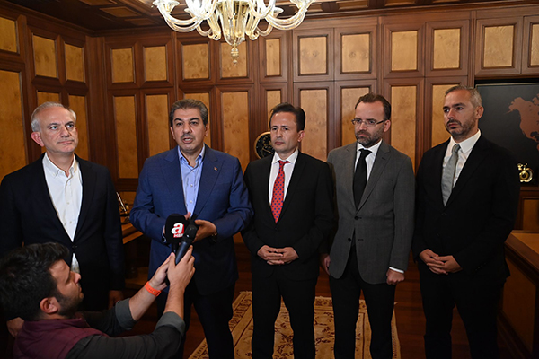 İBB meclisi AK Parti grubundan Başkan Yazıcı’ya ziyaret