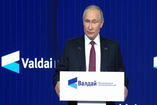 Putin: "Önümüzde 2. Dünya Savaşı'nın bitiminden bu yana en tehlikeli 10 yıl var"