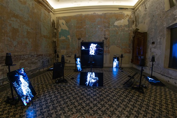 "Planet I - Benküre” Sergisi LG’nin teknoloji ortaklığı ile sanatseverlerle buluşuyor