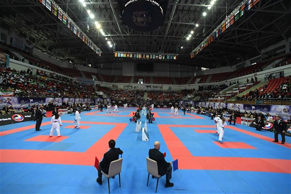 "Dünya Ümit, Genç, U21 Karate Şampiyonası" Konya'da devam ediyor