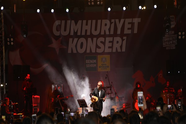 Konya Büyükşehir, Akşehir ve Ereğli’de Cumhuriyet Konserleri düzenledi