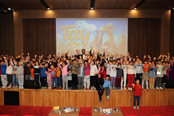 Bağcılarlı çocuklar TAY filmini izledi