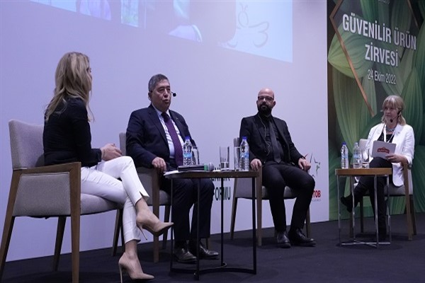 Muratbey, Güvenilir Ürün Zirvesi’nde güvenli gıda ve inovasyona dikkat çekti