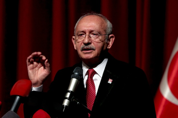 Kılıçdaroğlu, Erdal İnönü'yü vefatının yıl dönümünde andı