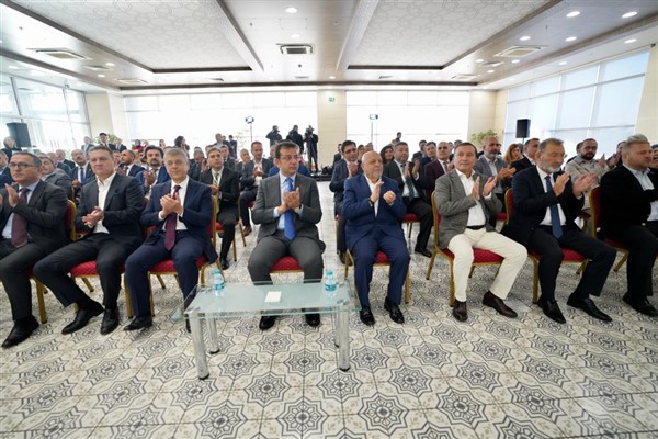 İBB, TÜRK-İŞ ve HAK-İŞ arasında toplu iş sözleşmesi imzalandı