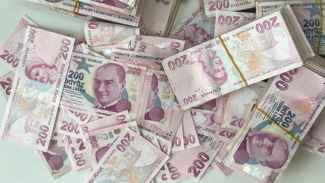 Garanti, Akbank ve İş Bankası 17:00'da DUYURDU: Hesabı Olmayanlara 15.000 TL – 20.000 TL Faizsiz Destek Verilecek!
