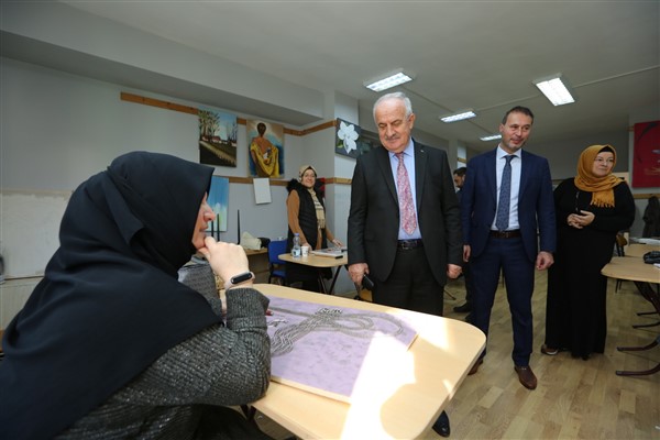 Başkan Aygün'den DER-MEK kursiyerlerine ziyaret