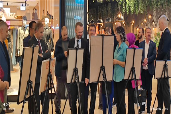 Rize'de Özgün Baskı Resim Sergisi açıldı