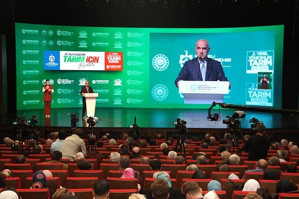 Büyükşehirler tarımın geleceğini konuşmak için Kocaeli’de buluştu