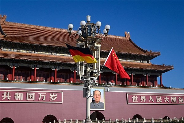 Xi, Almanya Başbakanı Olaf Scholz ile görüştü