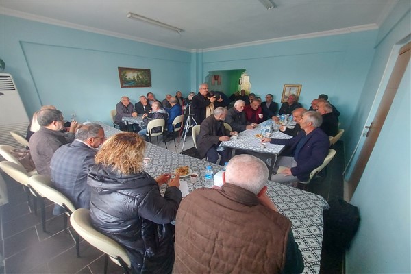 CHP'li Deniz: "Bir ülkenin itibarı sarayla değil işsizlik sayısıyla ilgilidir"