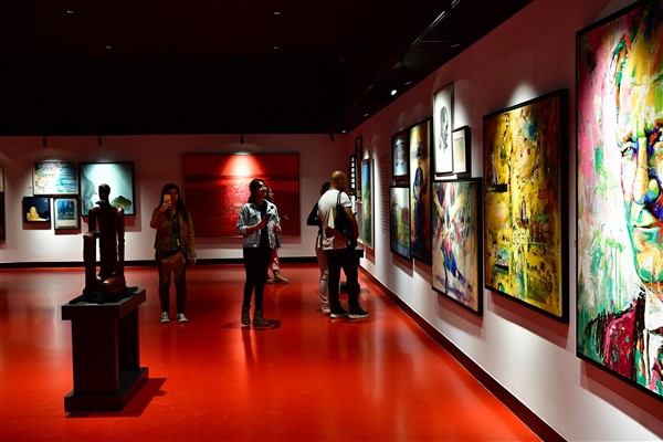Galeri Beylikdüzü, "Sanat Buluşmaları" başladı