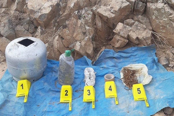 4 ilde çok sayıda silah, mühimmat ve uyuşturucu ele geçirildi