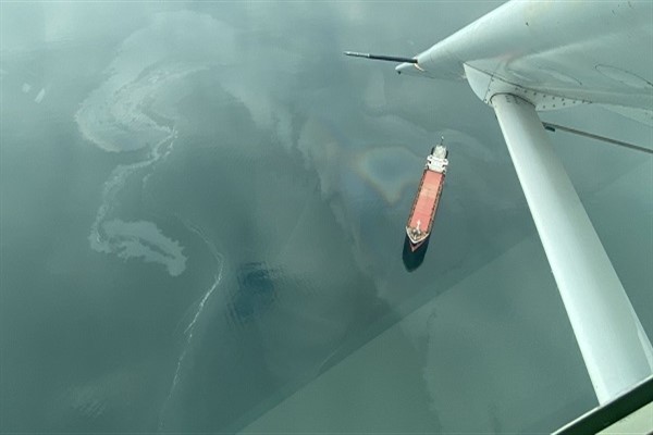 İzmit Körfezi'ni kirleten gemiye 4 milyon 176 bin TL ceza