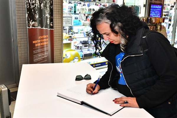 İzmir'den Atatürk'e mektuplar