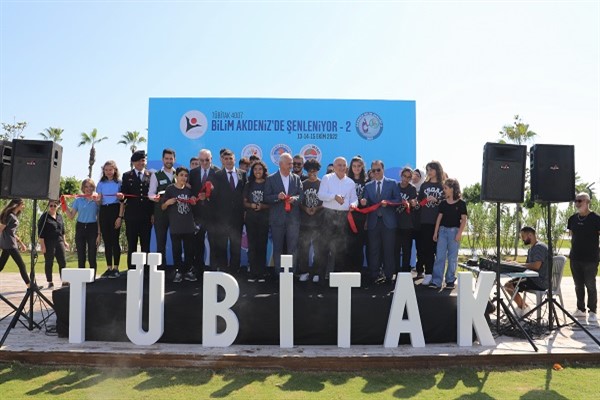 "2'nci Bilim Akdeniz’de Şenleniyor" etkinliği Mersin'de başladı