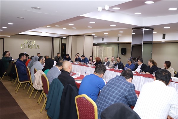 Şanlıurfa'da “Riskli Gebelik ve ilk 1000 Gün takibi projesi” adlı eğitimler düzenlendi