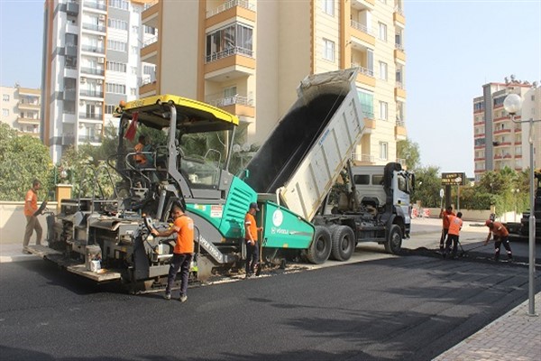 Mersin'de yol çalışmaları sürüyor