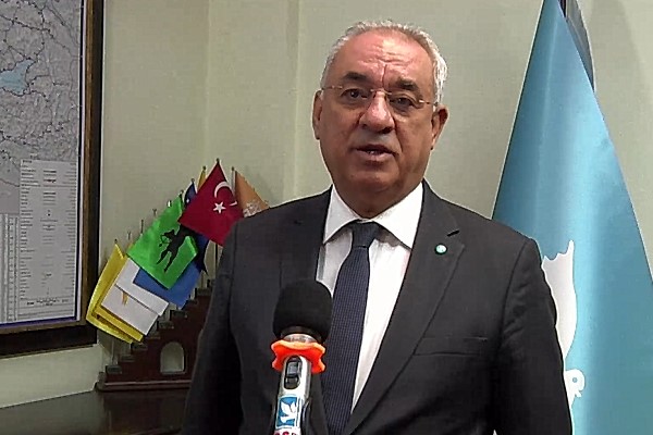 Aksakal'dan KKTC'nin 39. kuruluş yıl dönümü mesajı