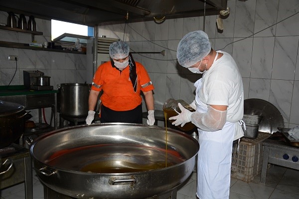 Mersin'in zeytinleri, zeytinyağı olarak aşhanelerde kullanılıyor