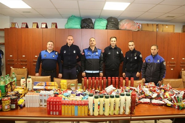 Gölcük Zabıtası tarihi geçmiş ürünlere el koydu