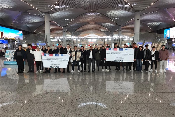Meslek liseli öğrenciler, MÜSİAD ile Avrupa'da staj hareketliliğine katılıyor